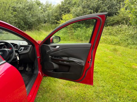 2014 Alfa Romeo Giulietta - photo 13