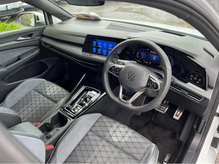 2024 Volkswagen Golf - photo 14