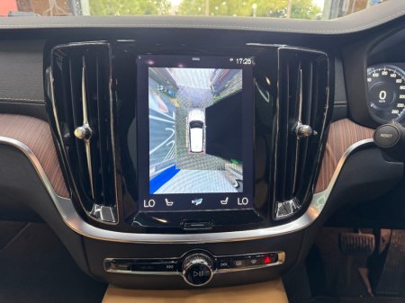 2021 Volvo V60 - photo 11