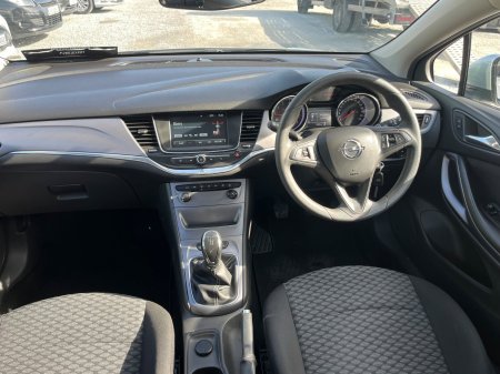 2017 Opel Astra - photo 6