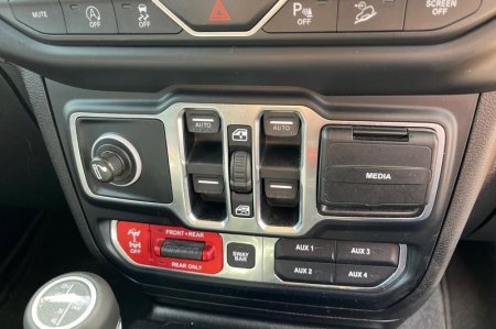 2019 Jeep Wrangler - photo 37