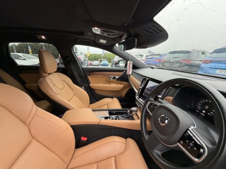 2019 Volvo V90 - photo 21