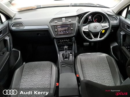 2022 Volkswagen Tiguan - photo 12
