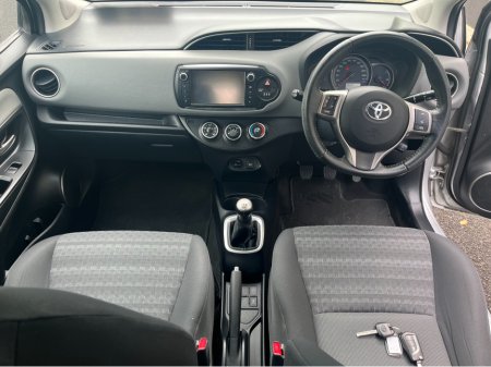 2016 Toyota Yaris - photo 4