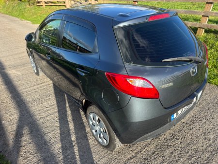 2010 Mazda Demio - photo 3