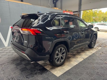 2024 Toyota RAV4 - photo 3