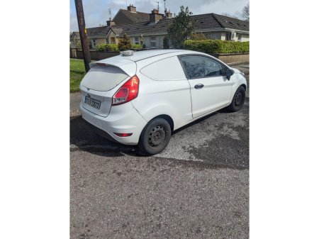 2017 Ford Fiesta - photo 6
