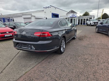 2018 Volkswagen Passat - photo 8