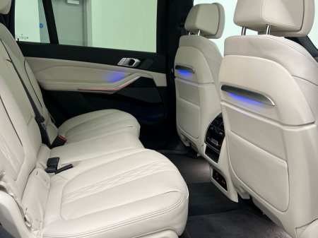 2023 BMW X7 - photo 11