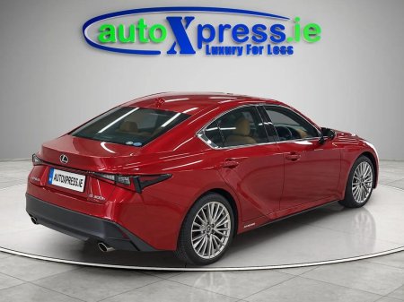 2021 Lexus IS - photo 6