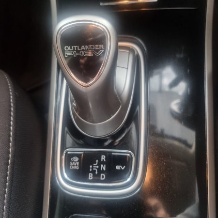 2020 Mitsubishi Outlander - photo 21