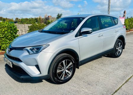 2016 Toyota RAV4 - photo 2