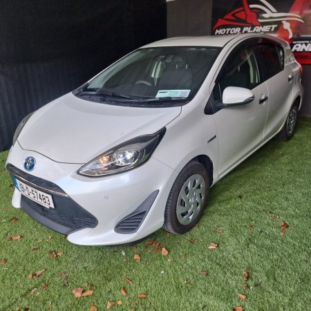 2019 Toyota Aqua - photo 2