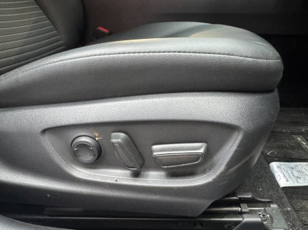 2019 Toyota Camry - photo 16