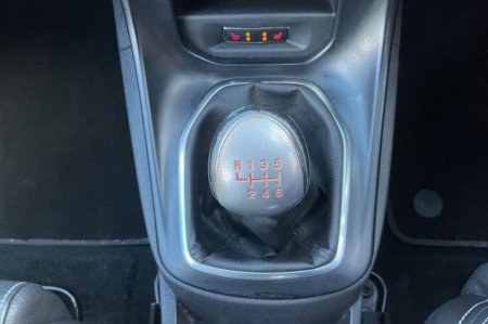 2016 Ford Fiesta - photo 27