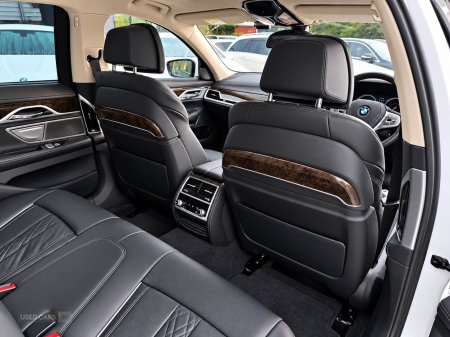 2017 BMW 7-Series - photo 27