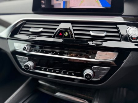 2018 BMW 5-Series - photo 29