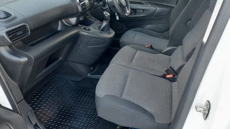 2021 Vauxhall Combo - photo 10