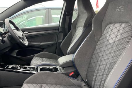 2026 Volkswagen Golf - photo 19