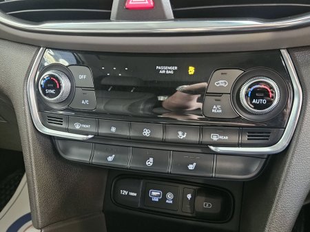 2020 Hyundai Santa Fe - photo 12