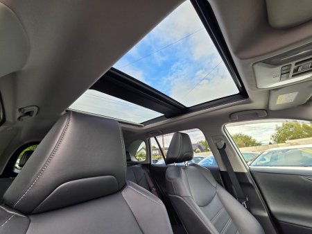 2019 Toyota RAV4 - photo 18