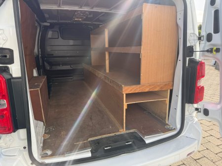 2020 Vauxhall Vivaro - photo 21