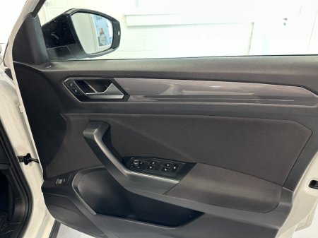 2021 Volkswagen T-Roc - photo 21
