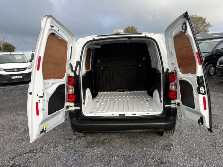 2020 Peugeot Partner - photo 12