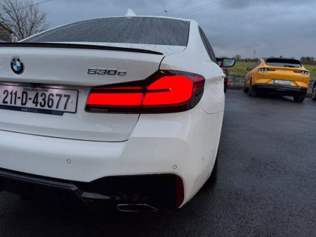 2021 BMW 5-Series - photo 14