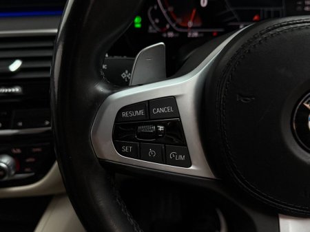 2022 BMW 5-Series - photo 19
