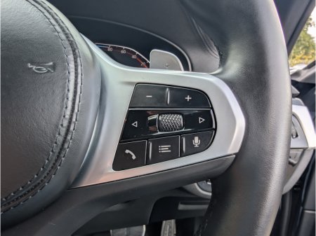 2023 BMW 5-Series - photo 21