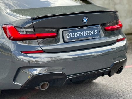 2022 BMW 3-Series - photo 11