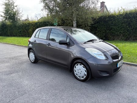2010 Toyota Yaris - photo 3