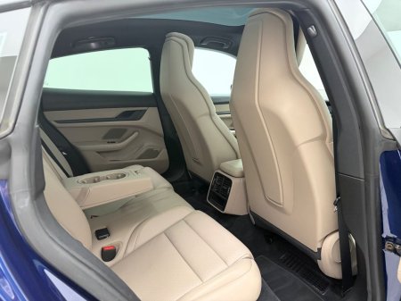 2020 Porsche Taycan - photo 22