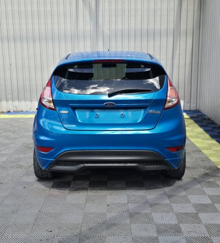 2016 Ford Fiesta - photo 4