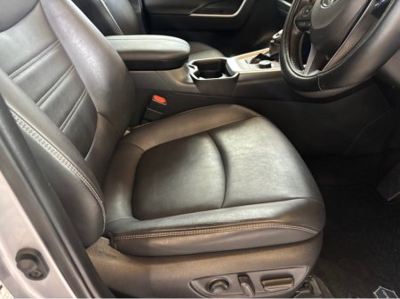 2021 Toyota RAV4 - photo 12