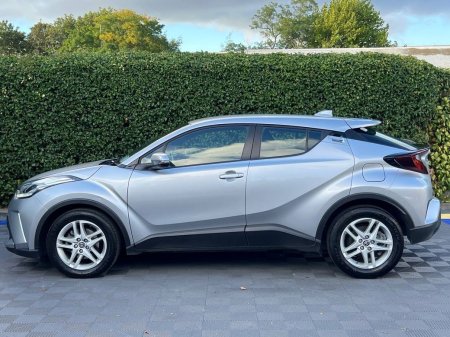 2023 Toyota C-HR - photo 3