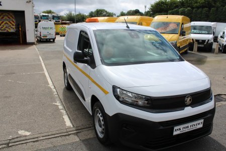 2025 Vauxhall Combo - photo 11