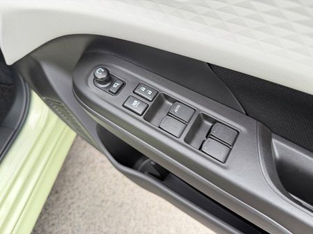 2024 Suzuki Swift - photo 15