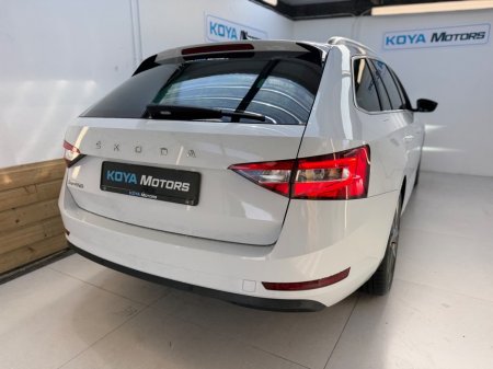 2022 Skoda Superb - photo 13