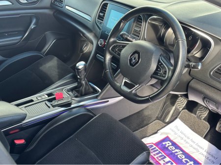 2017 Renault Megane - photo 2