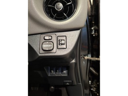 2017 Toyota Yaris - photo 14
