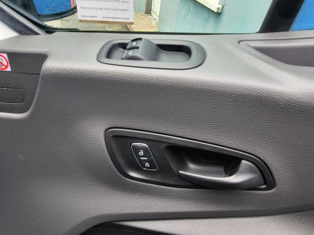2022 Ford Transit - photo 11