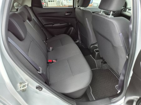2019 Suzuki Swift - photo 15