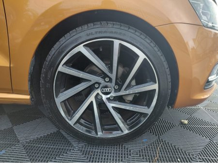 2017 Volkswagen Polo - photo 2