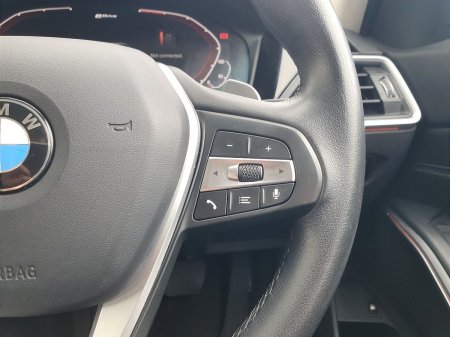 2021 BMW 3-Series - photo 18
