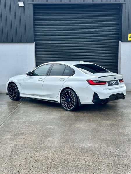 2022 BMW 3-Series - photo 7