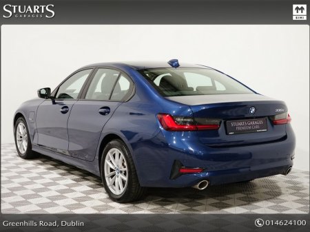 2022 BMW 3-Series - photo 2