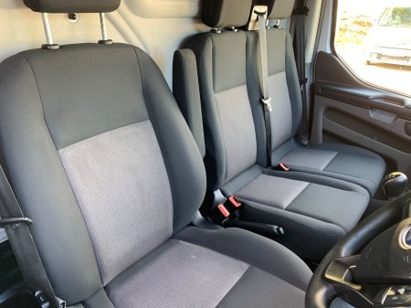 2022 Ford Transit Custom - photo 18