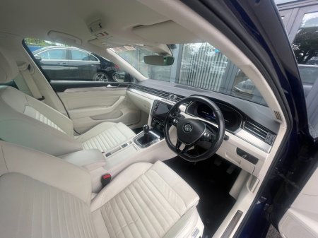 2019 Volkswagen Passat - photo 7